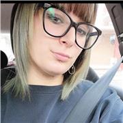 Diplomata, mi offro di seguire e aiutare nei compiti allievi di elementari e medie